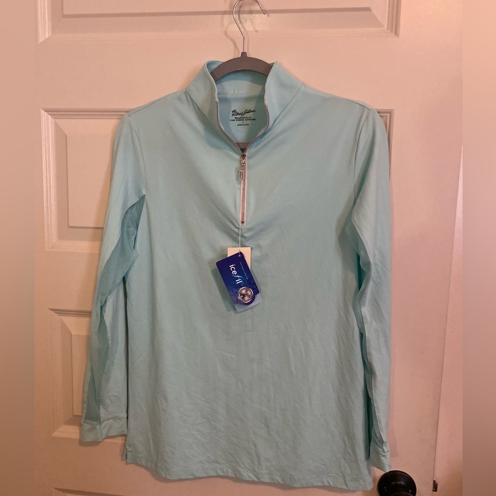 Beautiful, NWT Tailored Sportsman shirt. Size L. Aqua colored.